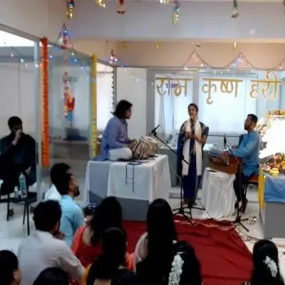Kirtan Seva at GEL